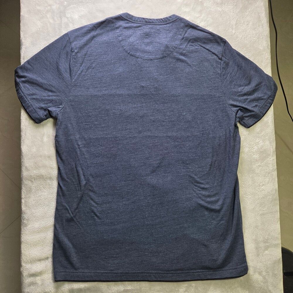 GUESS Men's Blue Black Colorblock Henley T-Shirt XL Short Sleeve - Picture 6 of 6